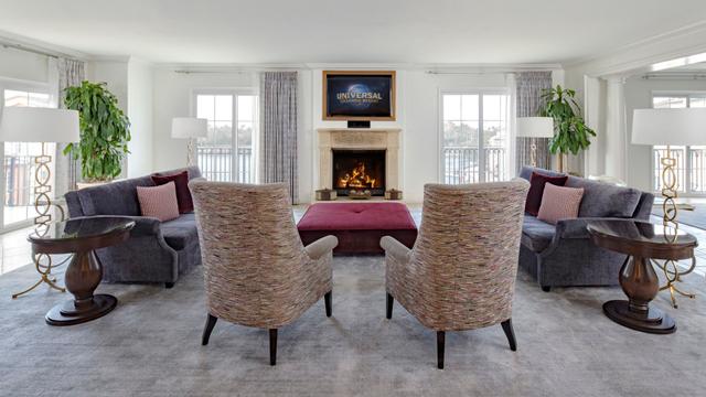 Club Level 2-Bedroom Presidente Suite