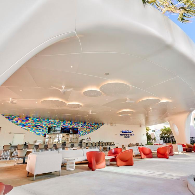Moonrise Bar and Moonrise Grill